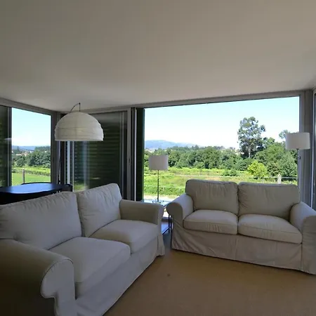 Sleeps 16 Agra
